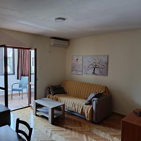 Appartement Malo Brdo à Podgorica Extérieur photo