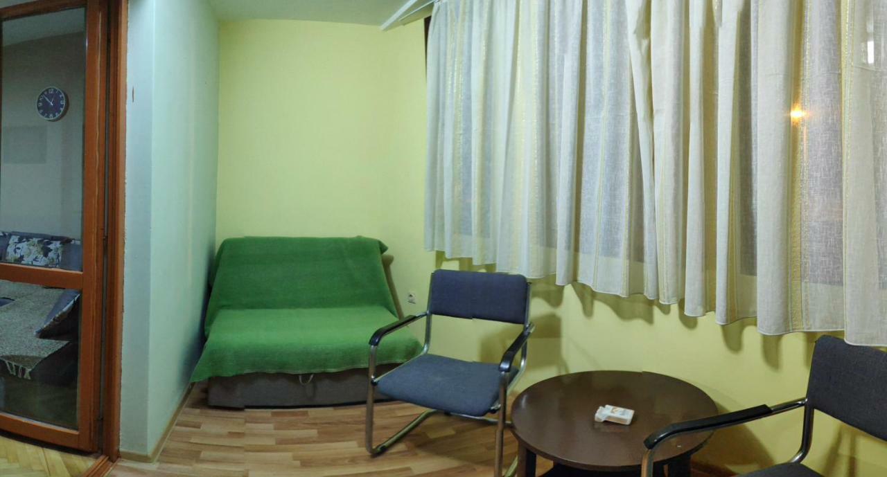 Appartement Malo Brdo à Podgorica Extérieur photo